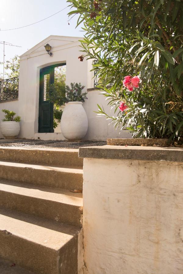 1861 Mansion Spetses 빌라 외부 사진